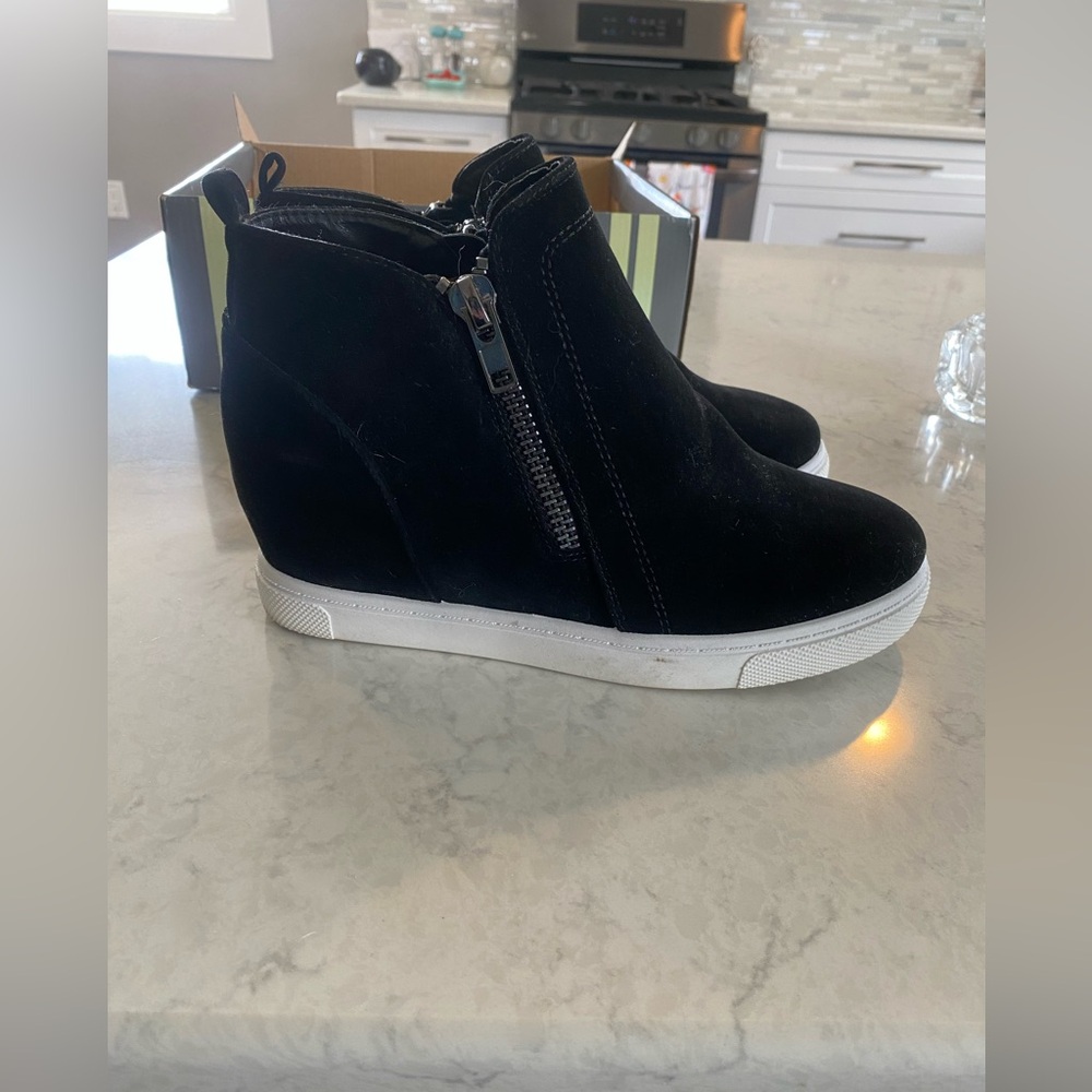 Womens DREW Black Wedge Sneakers with Side Zipper